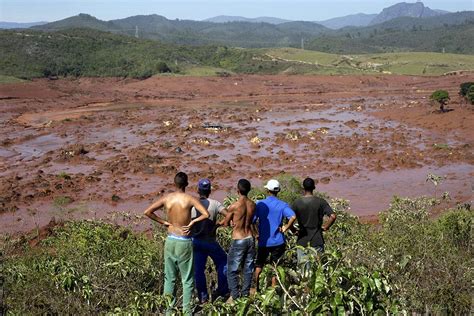 cleaning mud Brazil|Brazil mining dam disaster: toxic sludge .